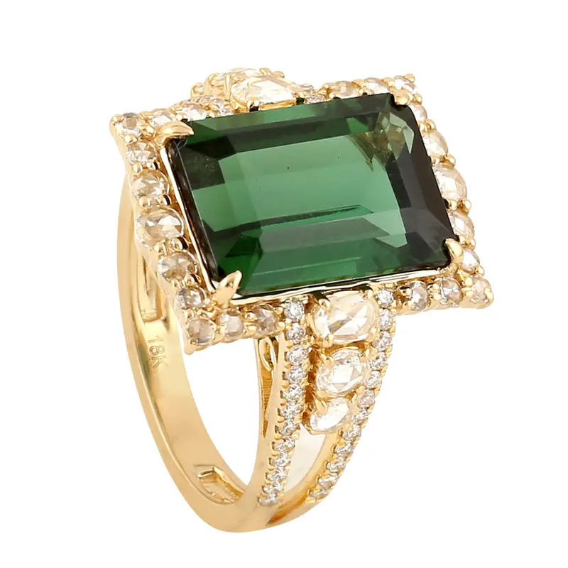 Cocktail Ring With Emerald-Cut Green Tourmaline And Pavé Diamonds In 18K Yellow Gold 1