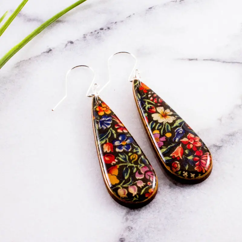 Dark Meadow Teardrop Earrings – No Man’S Land Nature-Inspired Collection 1