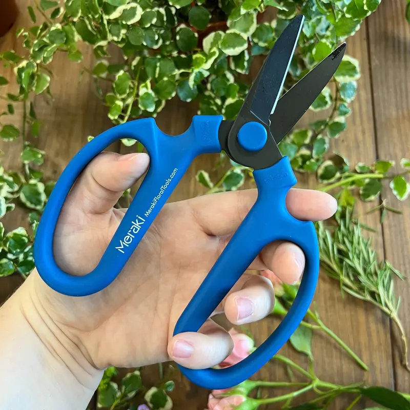 Meraki 7.0-Inch Pruning Shears – Delphinium Hue 1