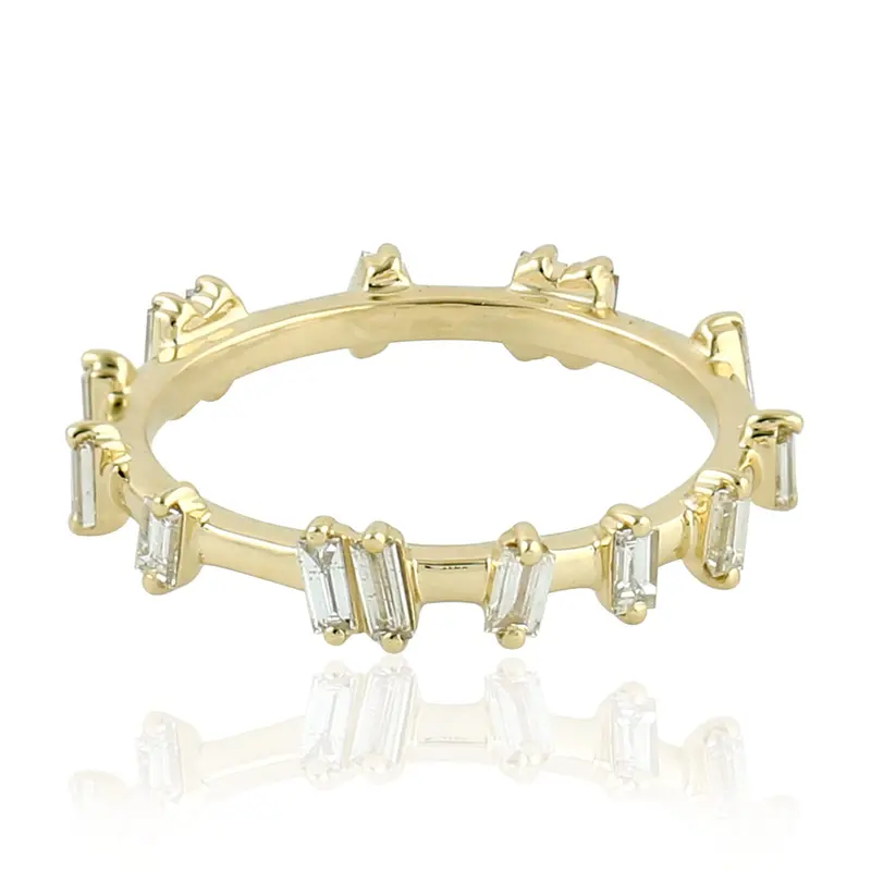 Women’S Baguette Diamond Band Ring In 18K Yellow Gold – Modern Stackable Design 1